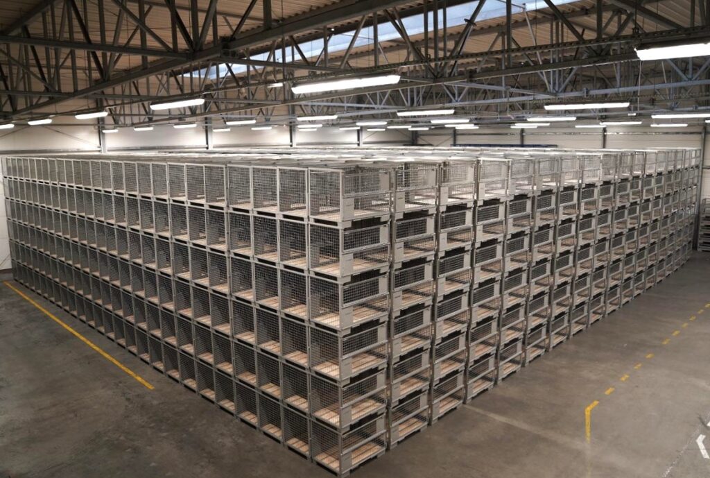 Viele Netzbehälter auf Lager DAJANO